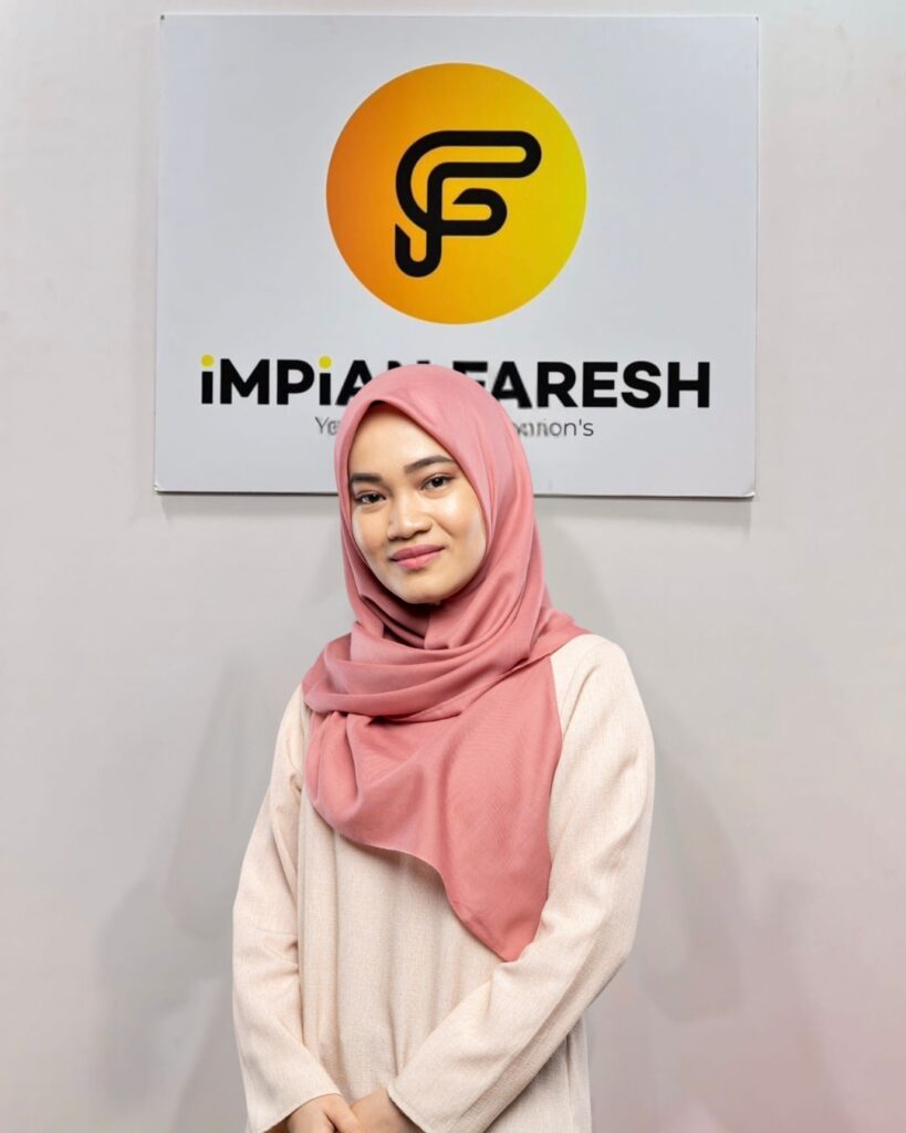 red and neutral simple product instagram post (1)